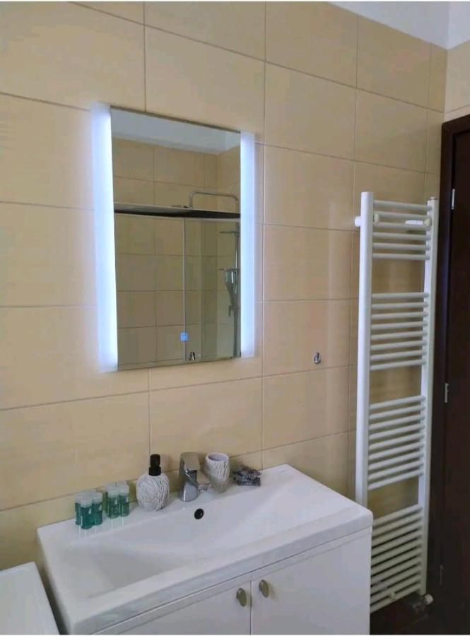 אתונה Stylish -Modern Apartment Heart Of Marousi מראה חיצוני תמונה